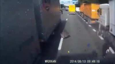 When idiots don’t go to the correct lane beforehand
