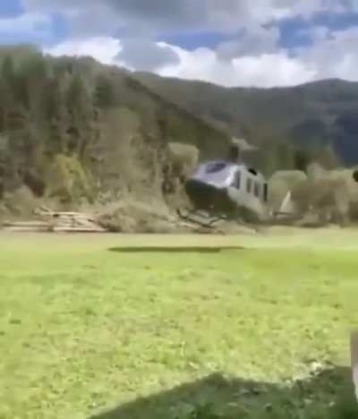 What could be wrong with this helicopter ??