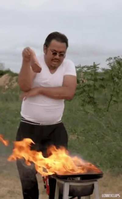Asian salt bae is not real he can't hurt you ??