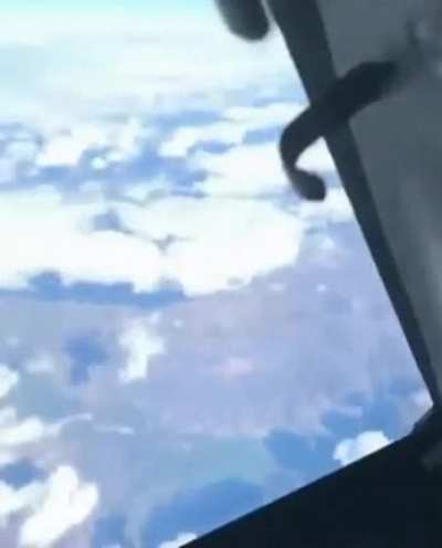 How fast are both these planes really going?