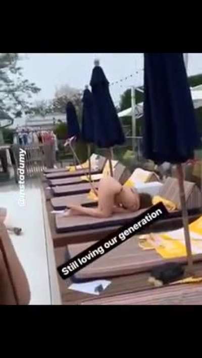 Anything and Anywhere for some attention, even if it meant making a fool of herself in public ??‍♂️