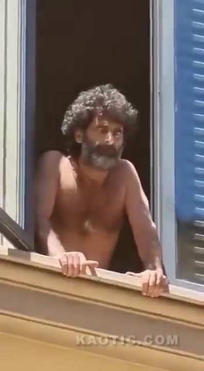 WCGW jumping from the third floor?