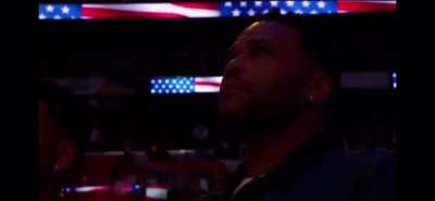 Fergie singing the national anthem without auto tune