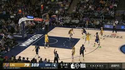 [Highlight] Lakers amazing hustle leads to a LeBron triple