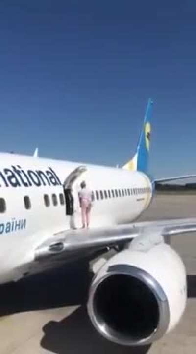 Passenger decided to "get fresh air", and later was blacklisted by the airline.