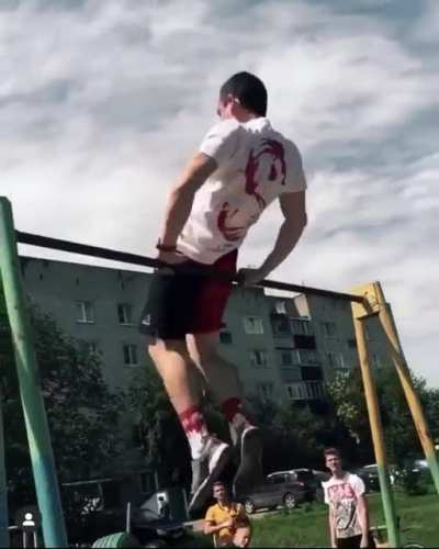 Freestyle Calisthenics flow ?