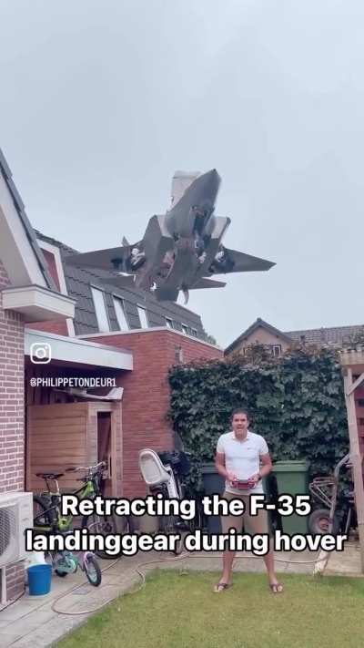 The marvelous engineering of this guy is insane
