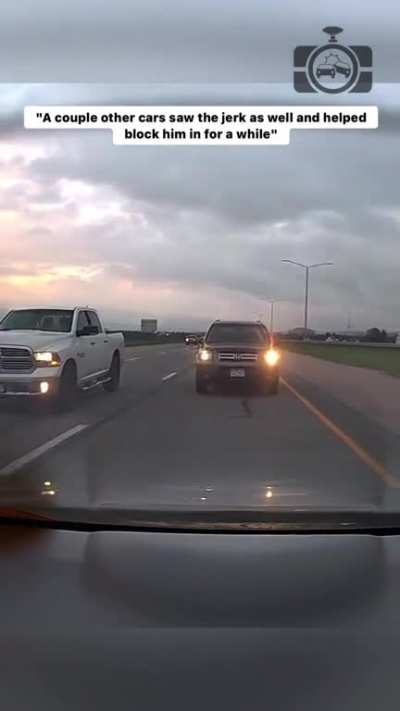 Everyone's saying that whoever submitted this to Dashcam Lessons is in the wrong on IG