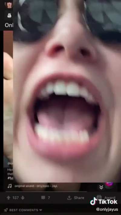 People are calling her a hypocritical lbtq+ for not supporting a foot fedish of her