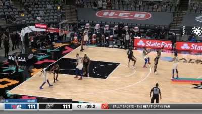 [Highlight] Ben Simmons tips it in to win the game at the buzzer