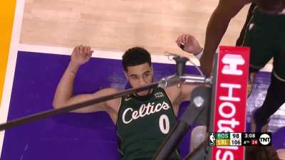 [Highlight] Jayson Tatum tried it on the King ? ?