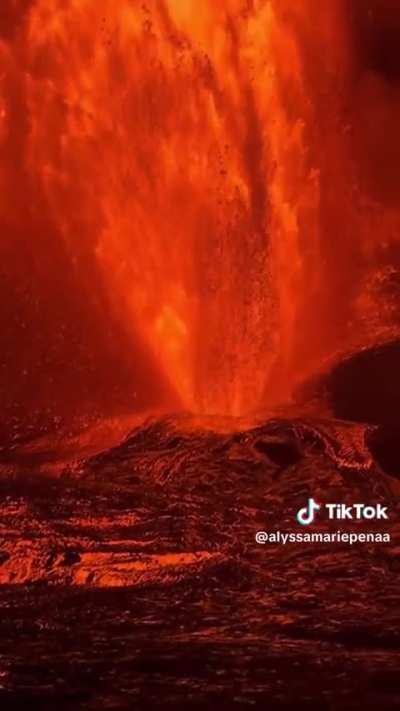 ? Insane Eruption in Hawaii
