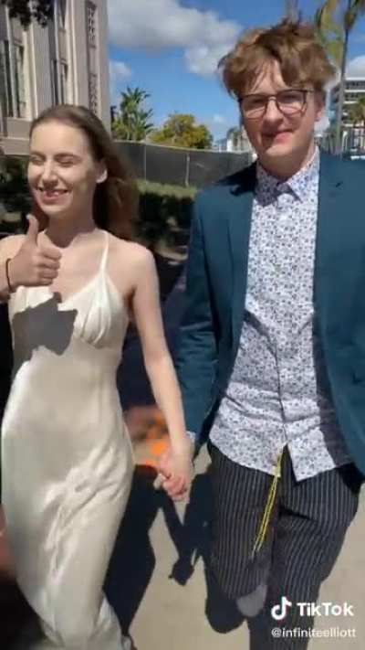 Man gets married for a tiktok