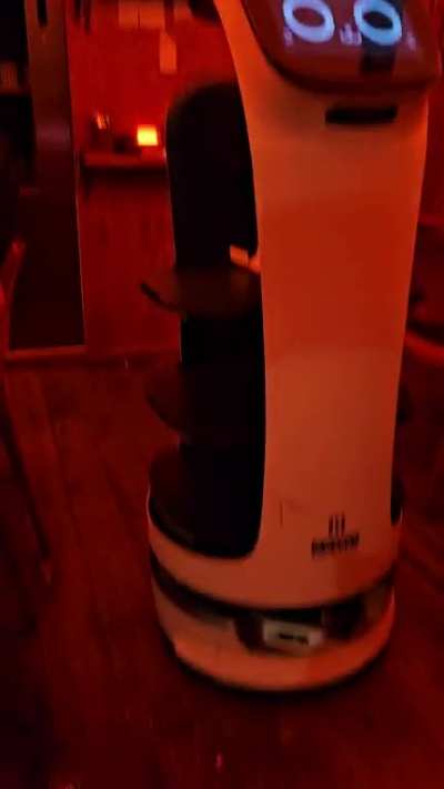 His only job is to deliver drinks in the restaurant ?