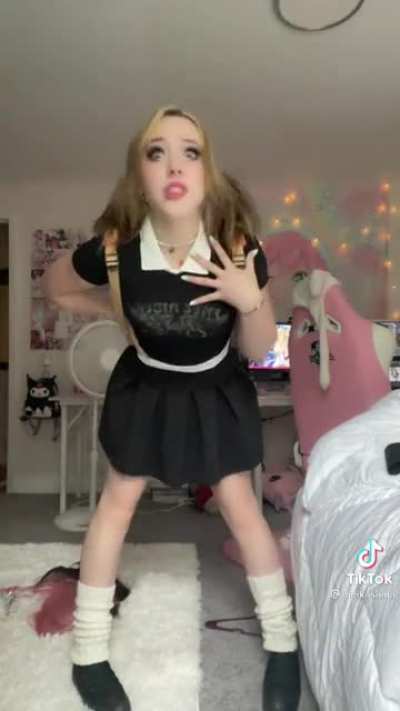 My fans call me cringe ??‍♀️