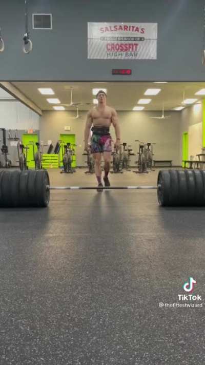 Big man, heavy lift