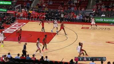 [Highlight] Jalen Green gets doubled but makes the off balance 3 before the shot clock expires