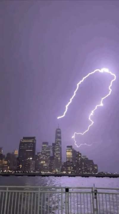 ? Lighting striking the One World Trade in New York City during the storm ealier tonight (4/1/23)