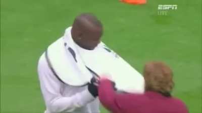 To put on a vest