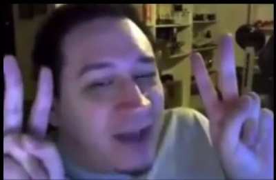 Yandere dev doing a cute pose