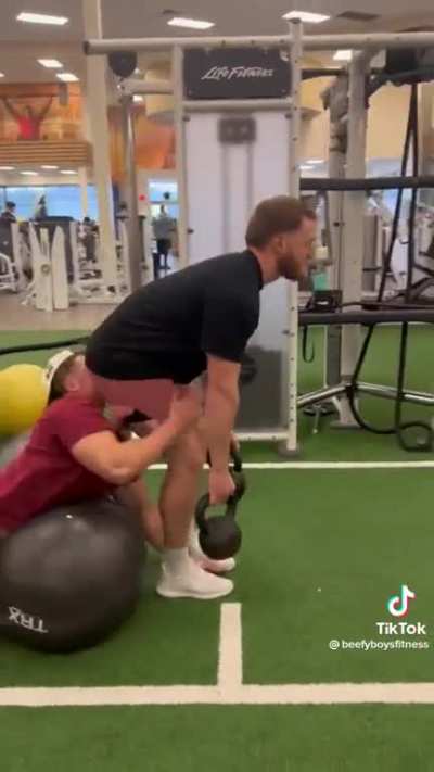 More toxic gym behavior ?