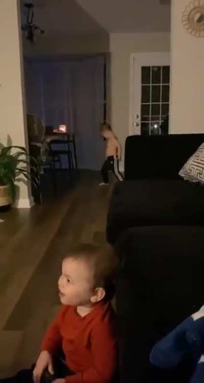 That kid has an absolute cannon! Sniperrrrrr