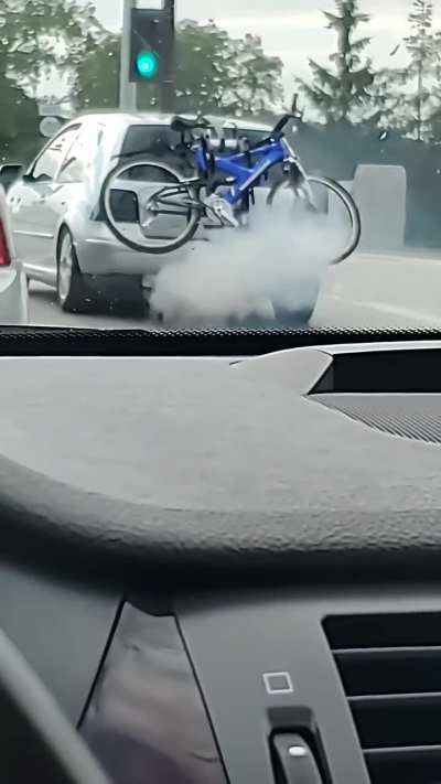 Burnin' right [OC]
