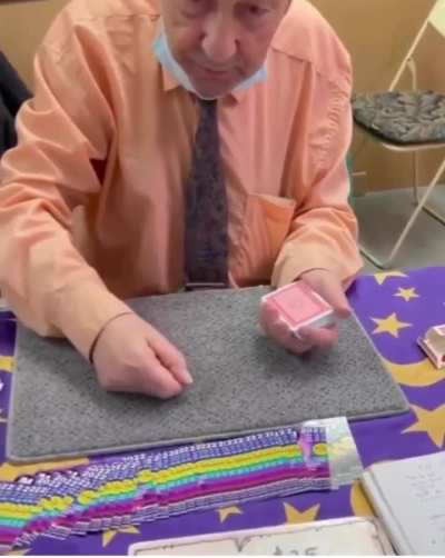 A hilarious magician