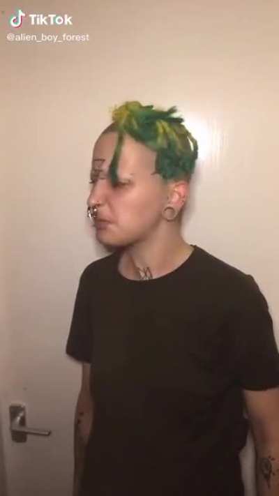 Ah yes people are tripping over each other to simp for this person