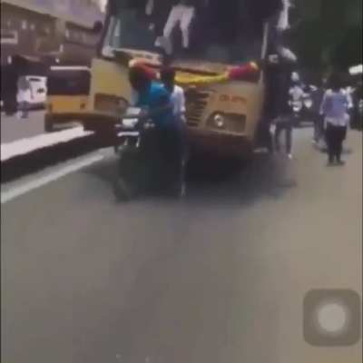 WCGW Brake checking a bus