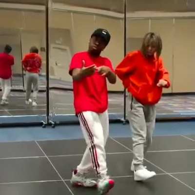 The body control during this choreography is insane.