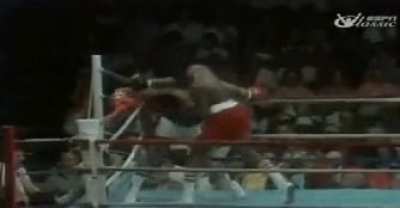 Muhammad Ali dodges 21 punches in 10 seconds. He truely "float like a butterfly, sting like a bee".