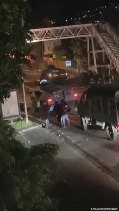 Fighting and shooting between anti-lockdown rioters and police on the island of Guadeloupe