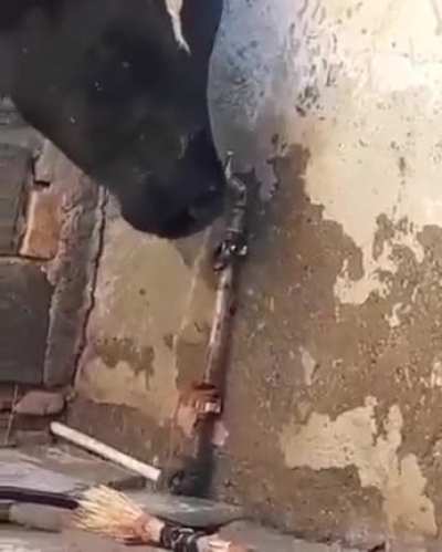 It tried to close the tap....