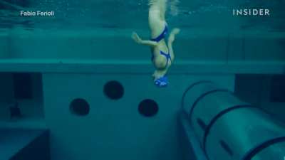 Synchronized "walking on water“
