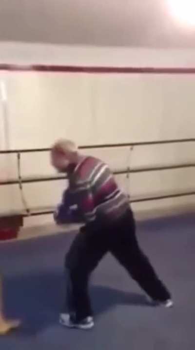 Young boxer casually takes on 80 yr old gramps