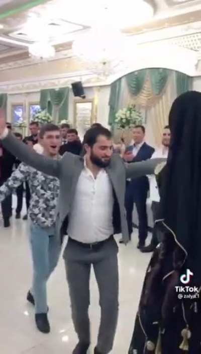 This woman’s footwork