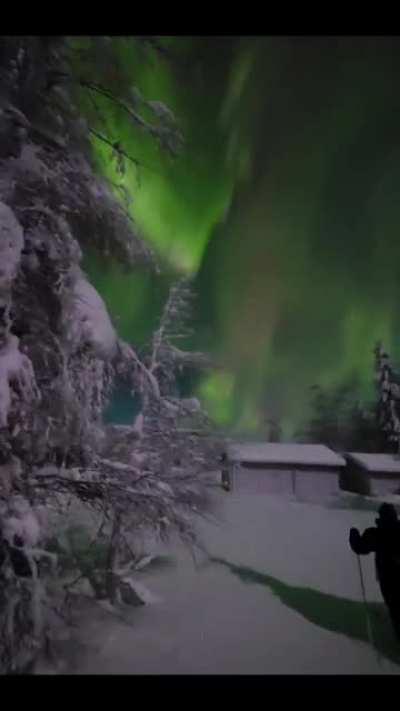 ? Mesmerizing aurora activity that happened in Lapland, Finland last Saturday