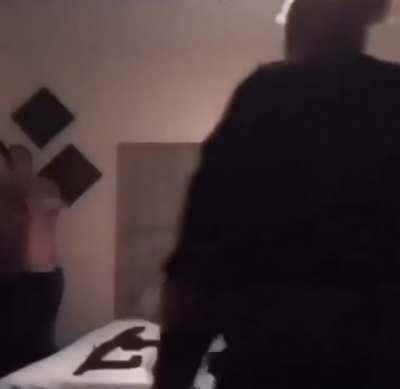 WCGW Flashing your weapons