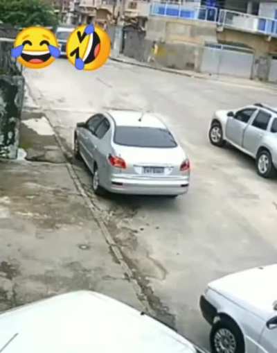 Stealing an MT and not knowing how to drive one