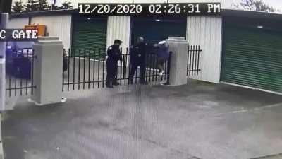 WCGW hopping a gate while running from the cops