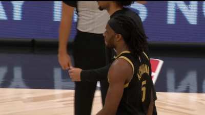 [Highlight] Warriors turnover leads to a huge alley oop slam by Precious Achiuwa