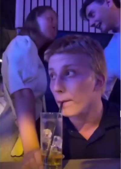 Hol'up "sippy sip"