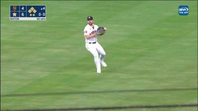 [Highlight] [Highlight] Daniel Vogelbach's 2-run single ties the game at six in the fourth inning.