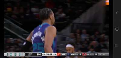 [Highlight] PJ Washington casually looks down the court at the expiring shot clock before swishing a three