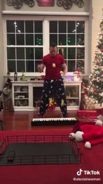 Juggling piano