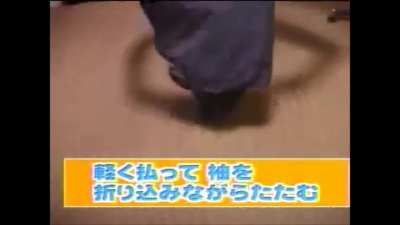 Japanese method for folding T-shirts