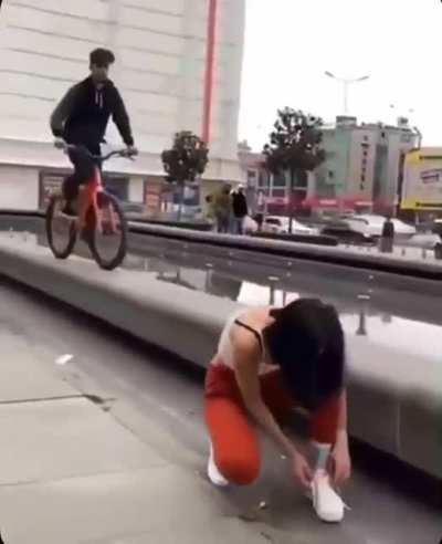 WCGW doing stunts for social media