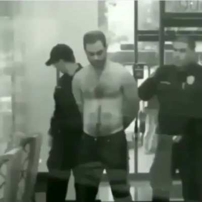 This cop must’ve been embarrassed af ?