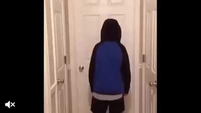 Tricking the mobile users be like